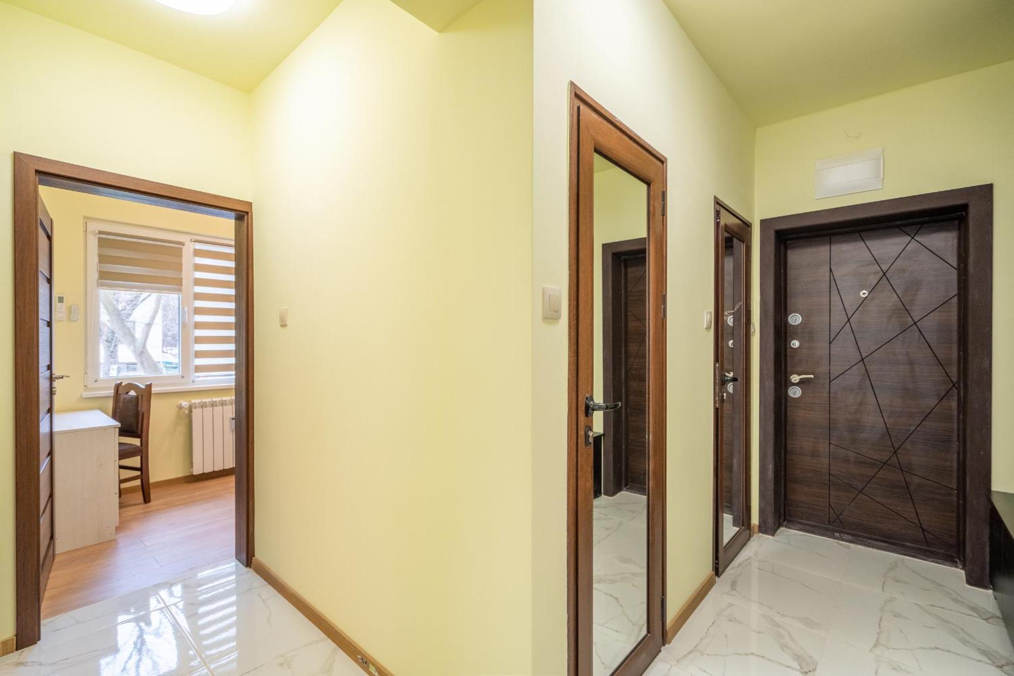 Top Location Central New & Spacious 3 Bdr Apt Medical Academy 소피아 외부 사진