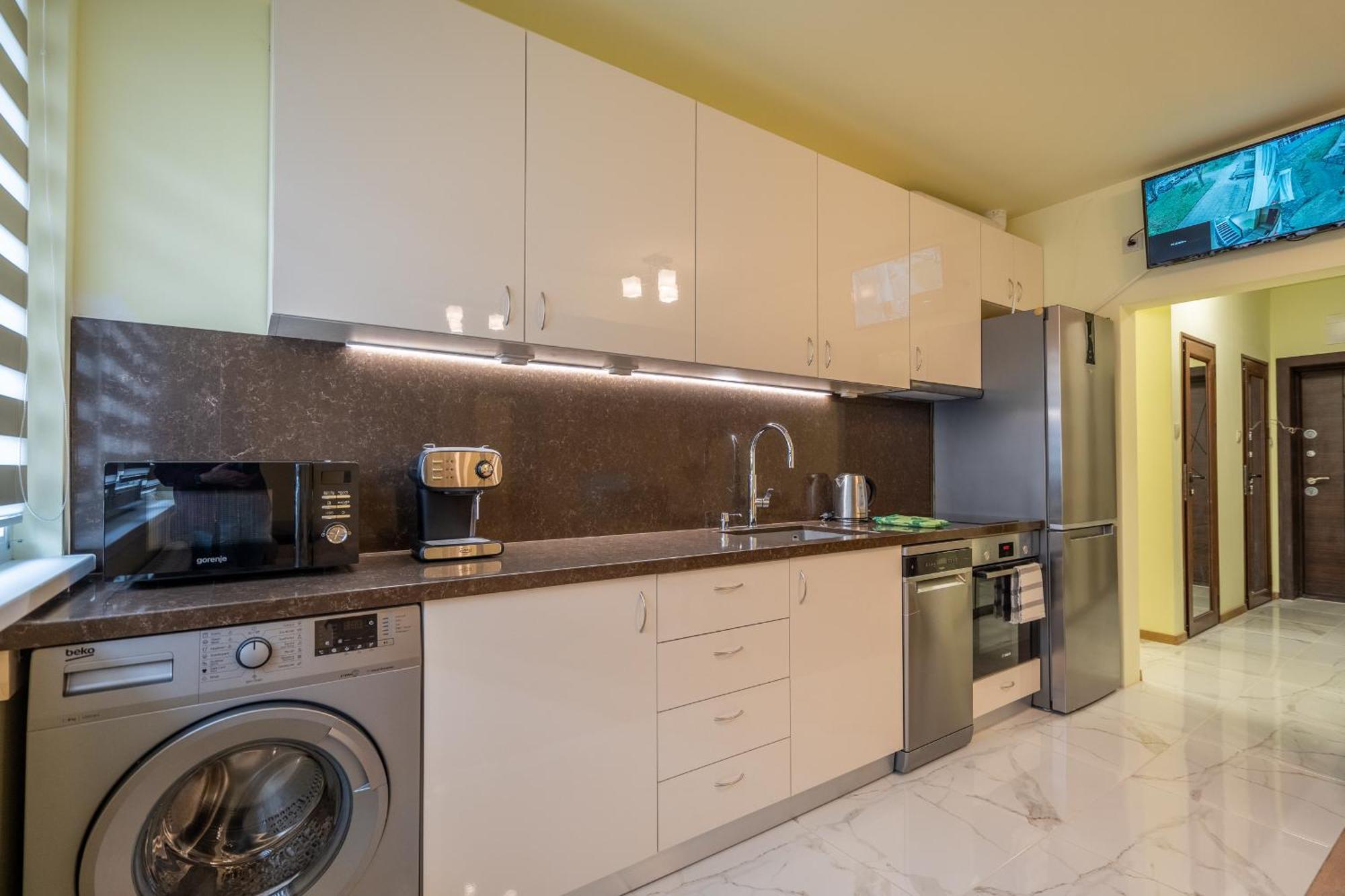 Top Location Central New & Spacious 3 Bdr Apt Medical Academy 소피아 외부 사진