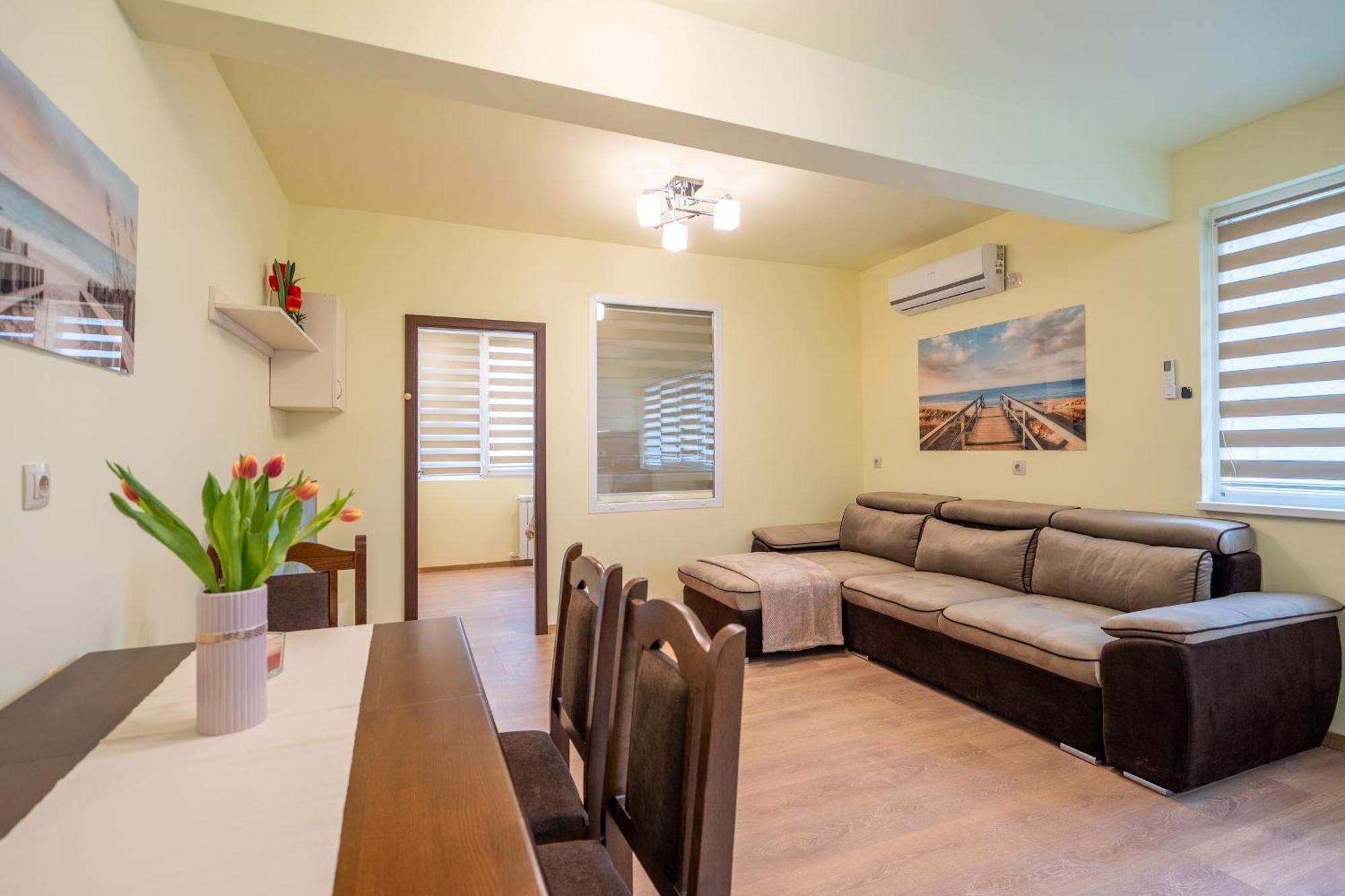 Top Location Central New & Spacious 3 Bdr Apt Medical Academy 소피아 외부 사진